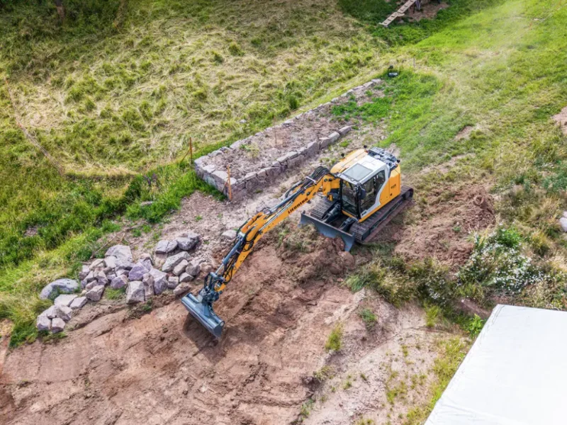 Liebherr R 915 Compact Litronic Paletli Ekskavatör görseli 3