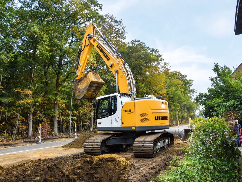 Liebherr R 936 Compact Litronic Paletli Ekskavatör görseli 4