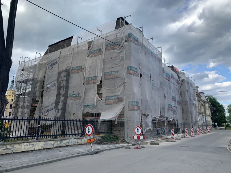 Opava Dukelská Kışlası 02 ve 03 No’lu Binaların Konuta Dönüşüm ve Yenileme Projesi