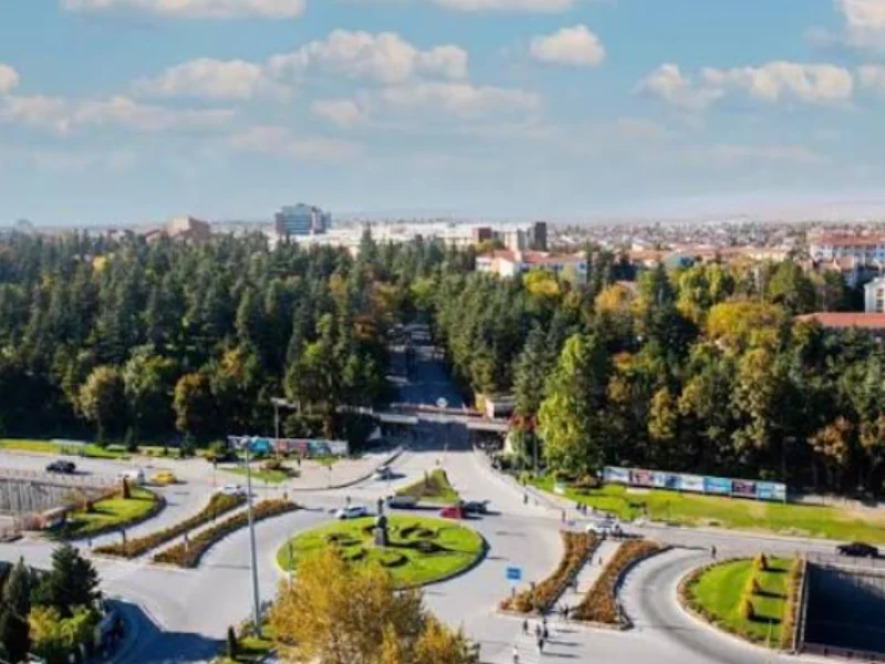 Anadolu Üniversitesi Rektörlük Çevresi Meydan Düzenlemesi ve Geçiş Terası Platformu Projesi