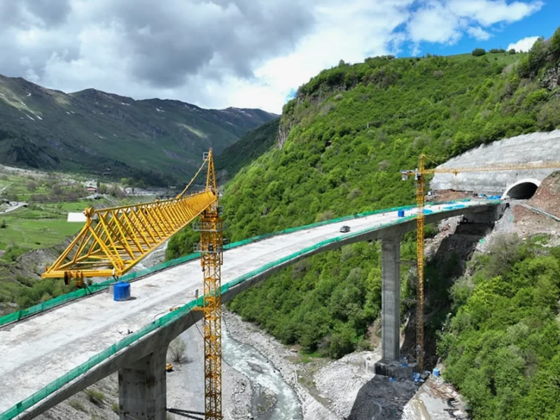 Kvesheti–Kobi Uluslararası Karayolu ve Tünel Projesi